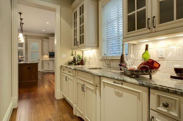Butlers Pantry Installation in Azle
